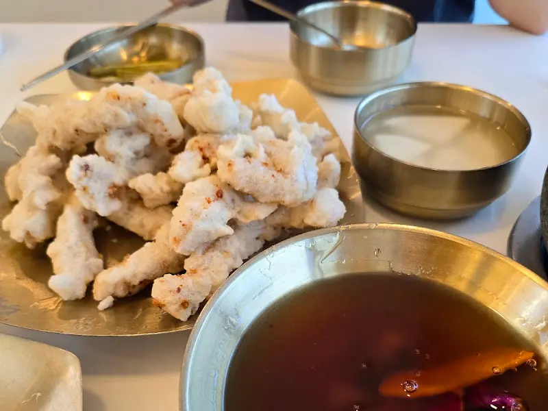 찹쌀 탕수육과 소스