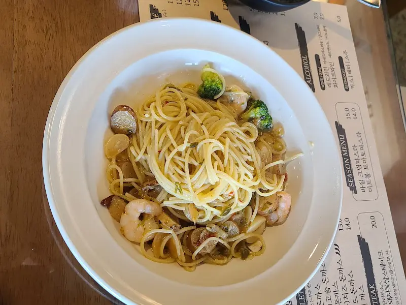 천마오일파스타 전체샷