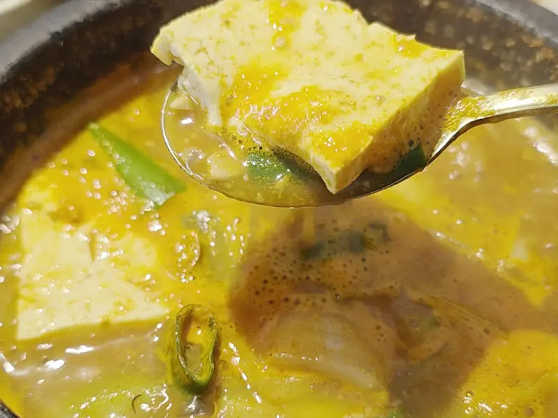 찌개 속 두부