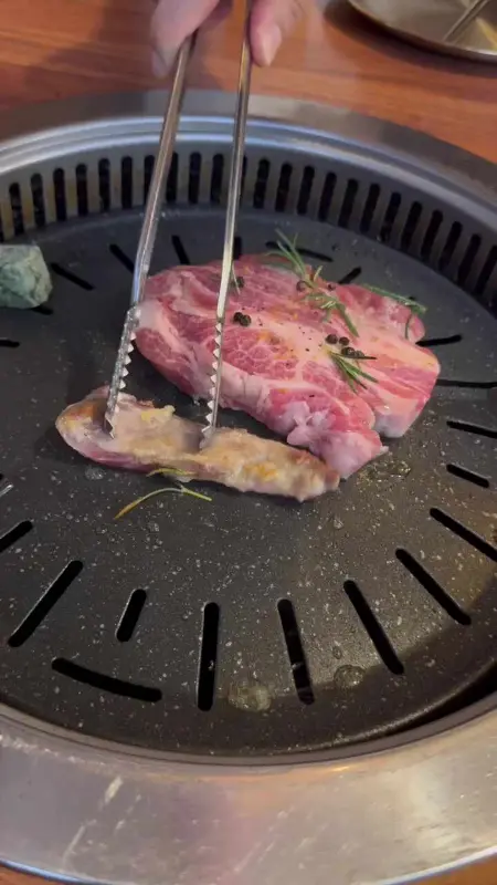 잘 구워진 이베리코