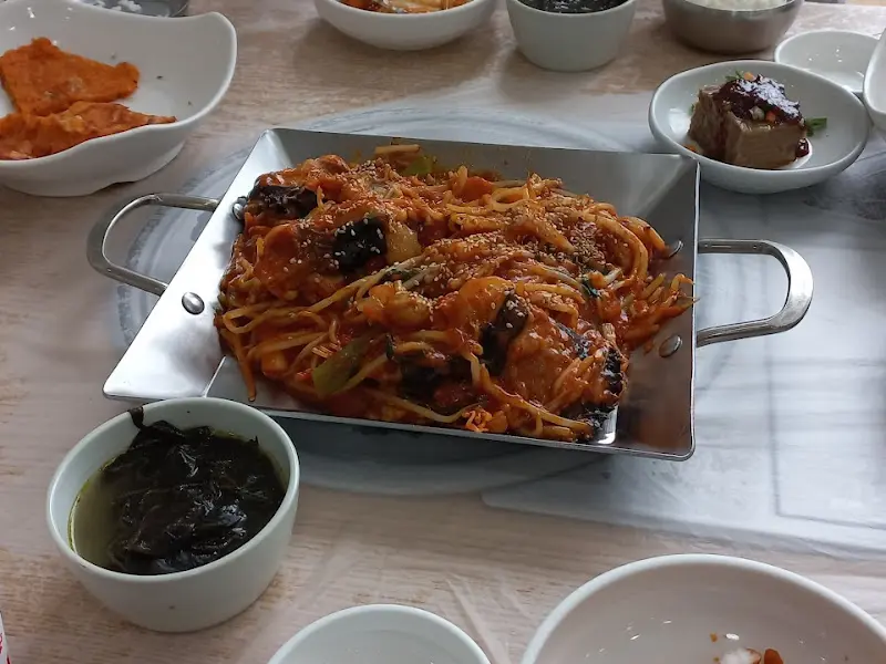 푸짐한 해물찜 한상차림