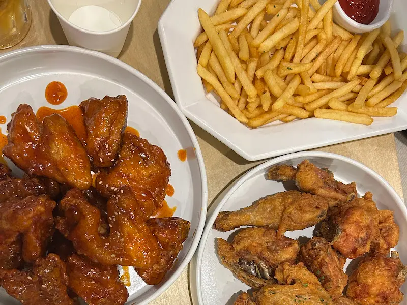 고래별장 치킨, 떡볶이, 감자튀김