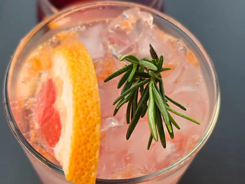 엠클리프 카페 음료 사진