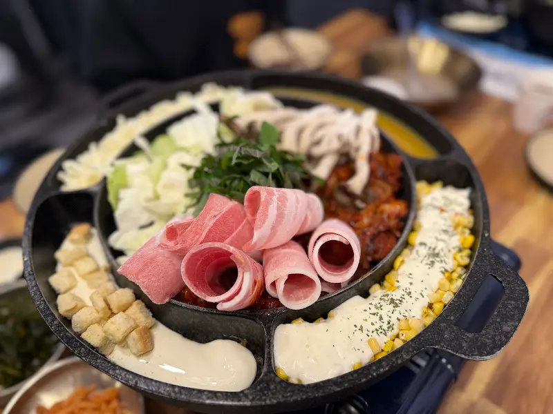 다채로운 곁들임 메뉴