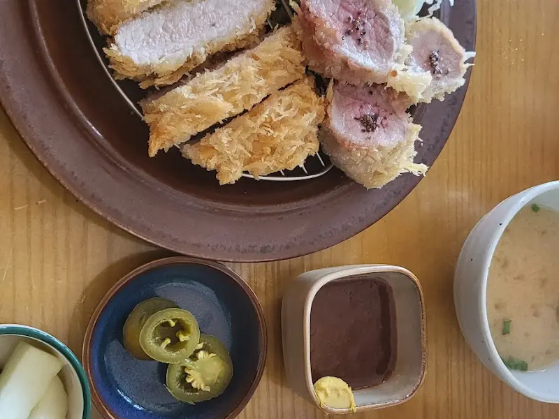 돈까스 정식 한상차림