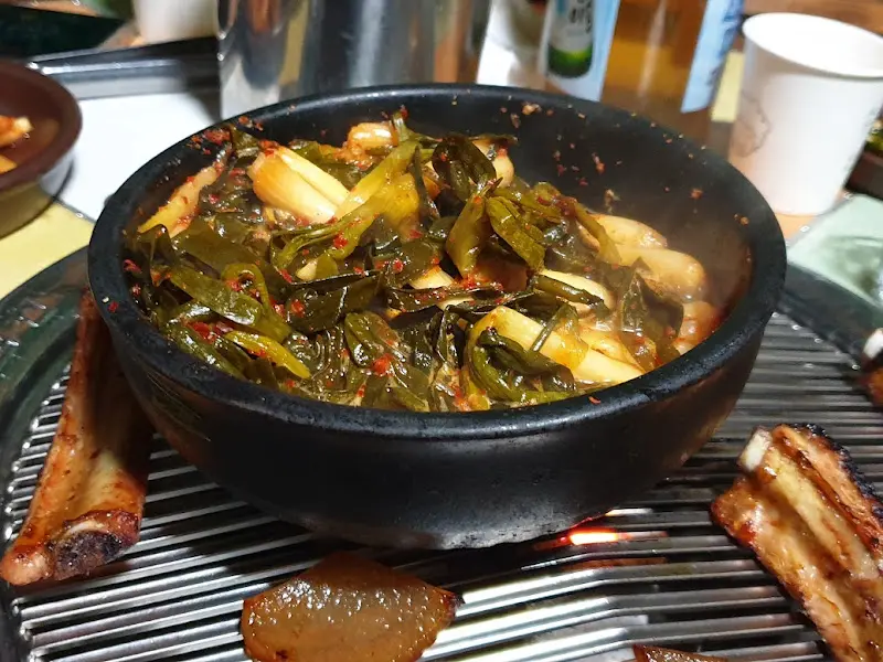 쪽갈비와 파김치찌개의 환상적인 조합