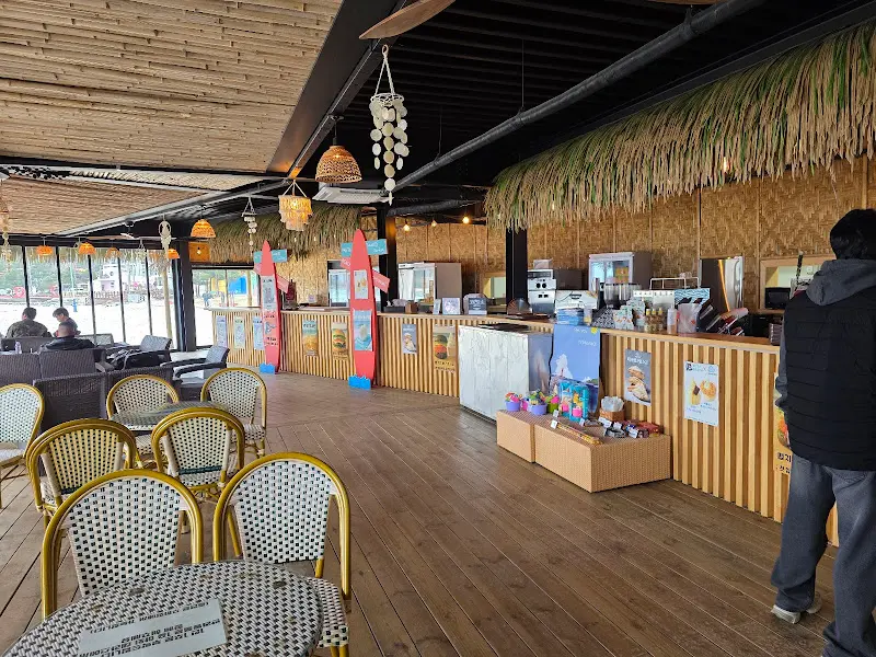 메타비치의 전경