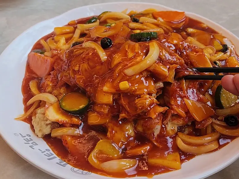 입맛을 자극하는 김피탕의 비주얼