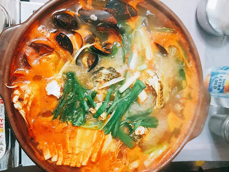 수궁한정식 해물탕