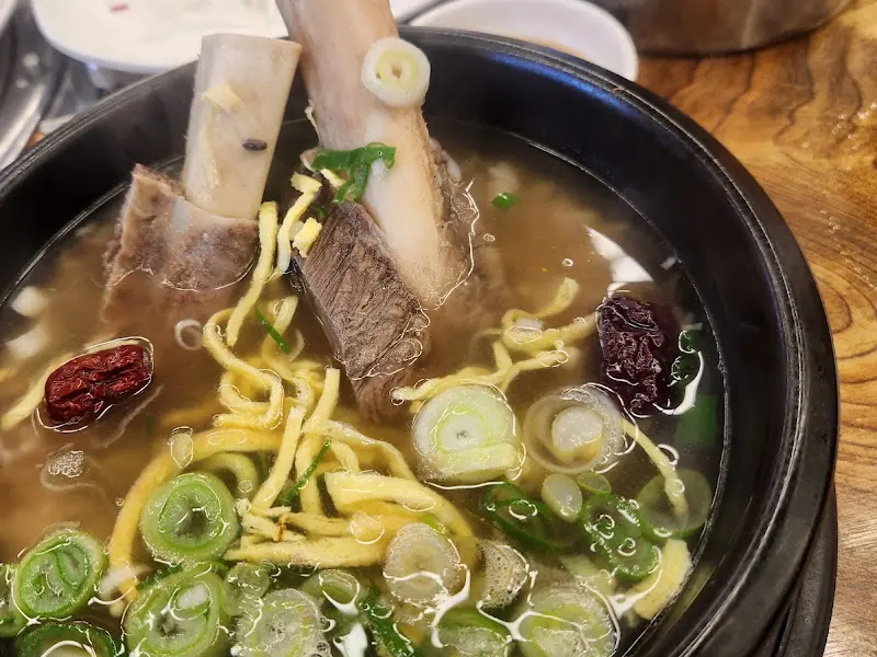 최강면옥의 갈비탕