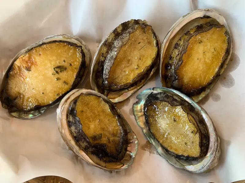 전복 버터구이 클로즈업