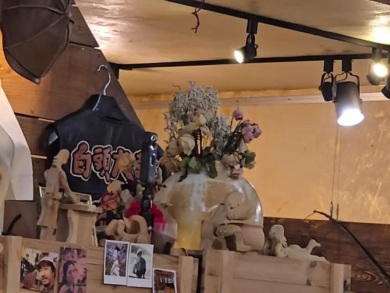 카페 내부 장식