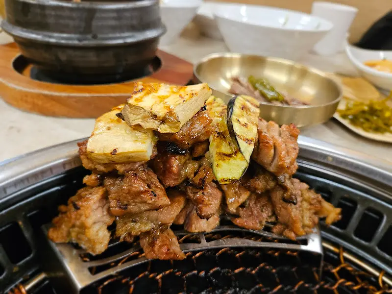 잘 구워진 갈비