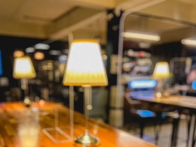 몬스터로스터스 내부 조명