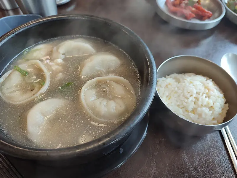 만두국과 밥