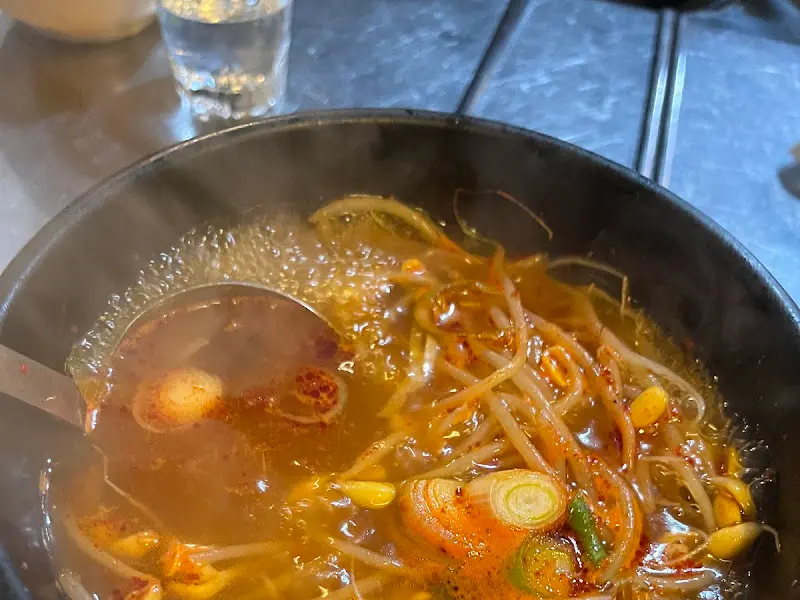 보글보글 선지국