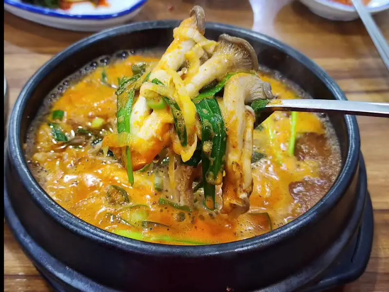 버섯이 들어간 해장국