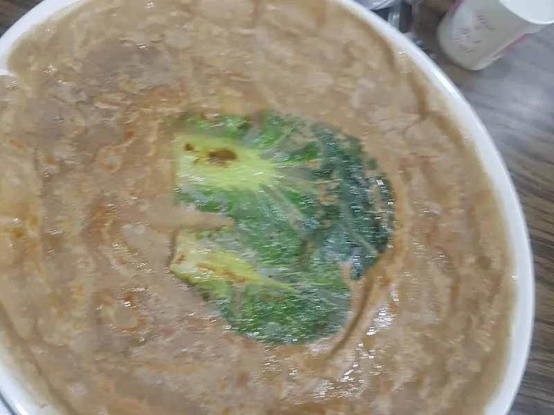 촉촉하고 얇은 메밀전