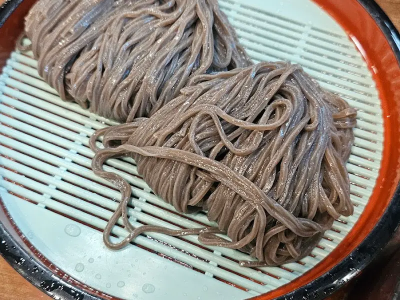 청실홍실 메밀면