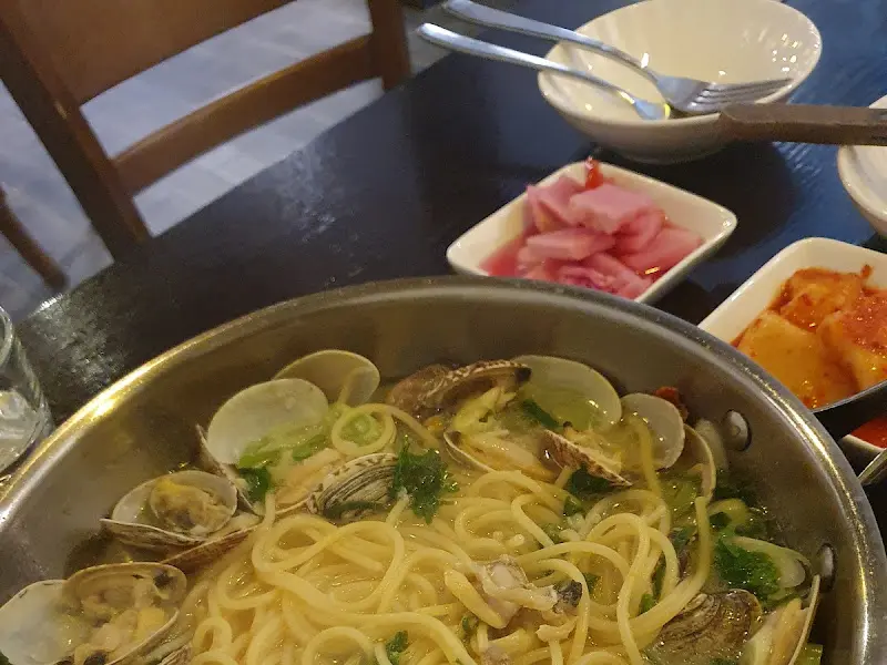 푸짐한 바지락 파스타