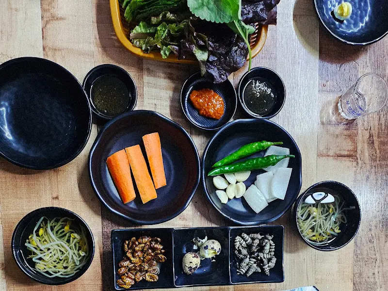 경북산꼼장어 밑반찬