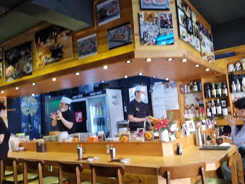 분주한 스시선수 내부