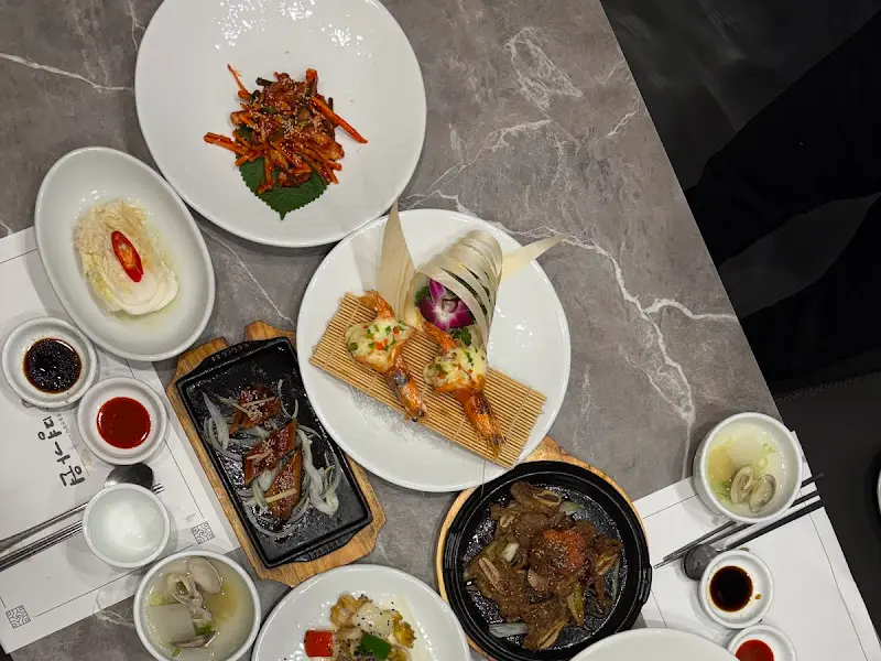 맛깔스러운 음식들