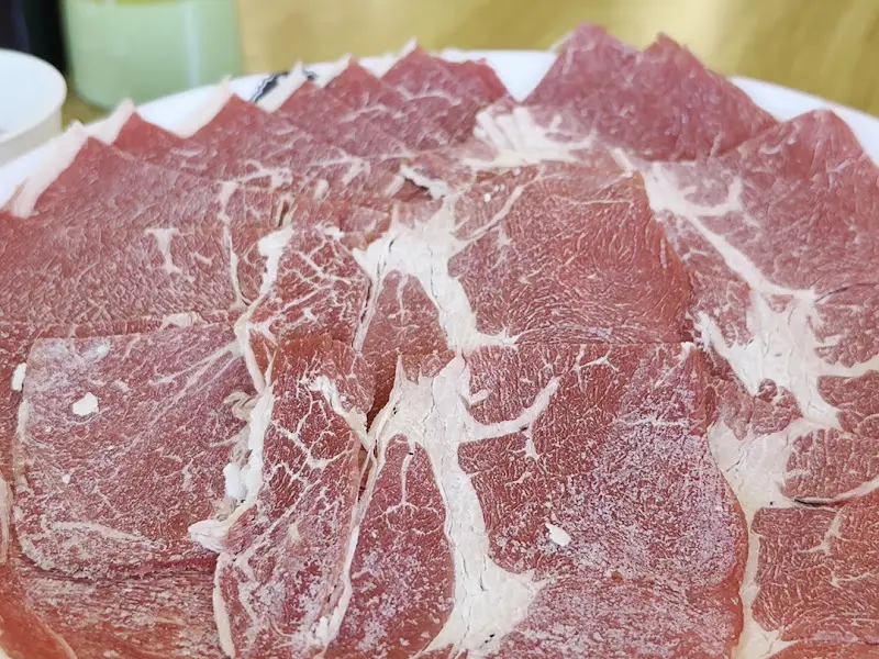 소고기 샤브샤브 근접 사진