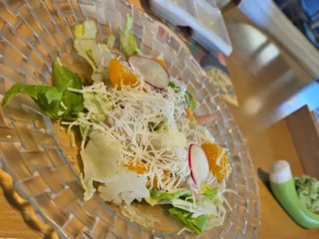 드라이브 코스로 제격, 포만감 넘치는 “지역명” 가성비 끝판왕 회 맛집에서 혼밥 성공!