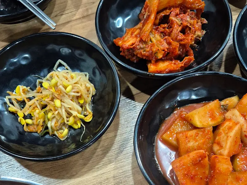 다채로운 밑반찬 클로즈업