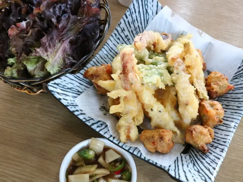 상추 튀김의 독특한 매력