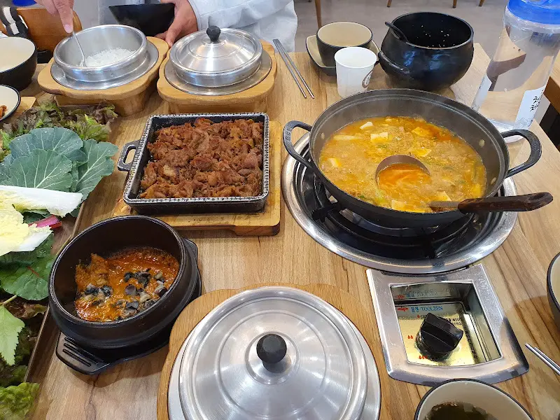 푸짐한 한 상 차림