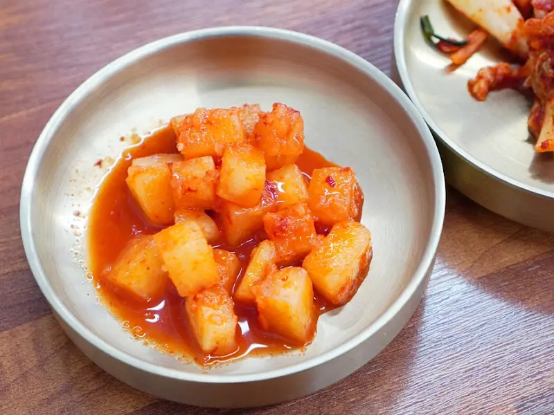 잘 익은 깍두기