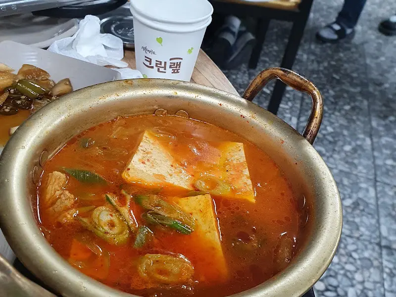 정직한돈 김치찌개