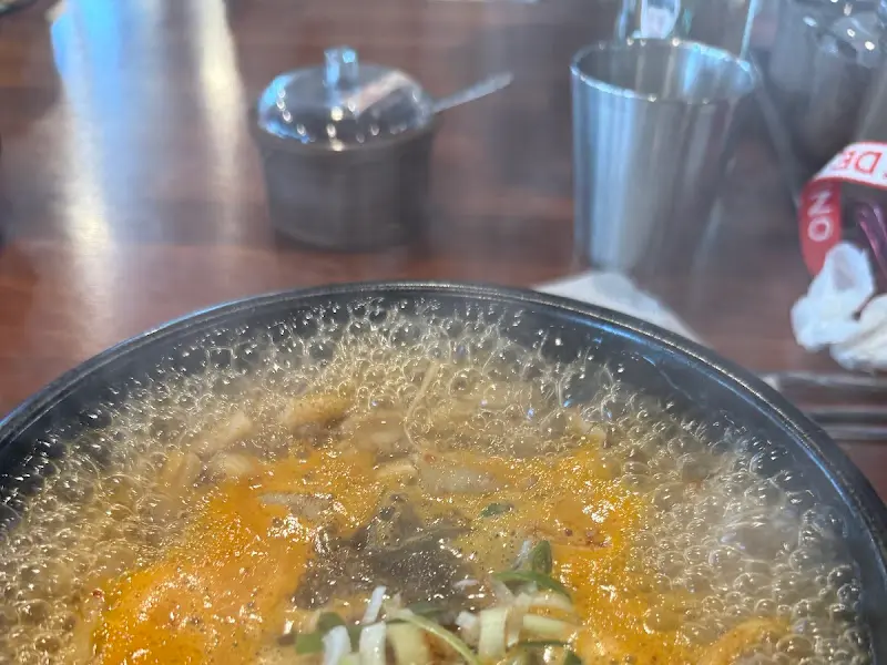 고사리육개장 뚝배기