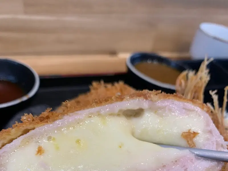 모듬 돈까스 상세 컷