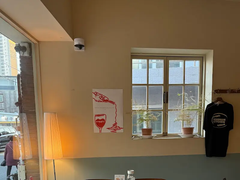 너글스 내부 인테리어