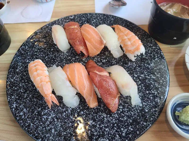 다양한 종류의 스시