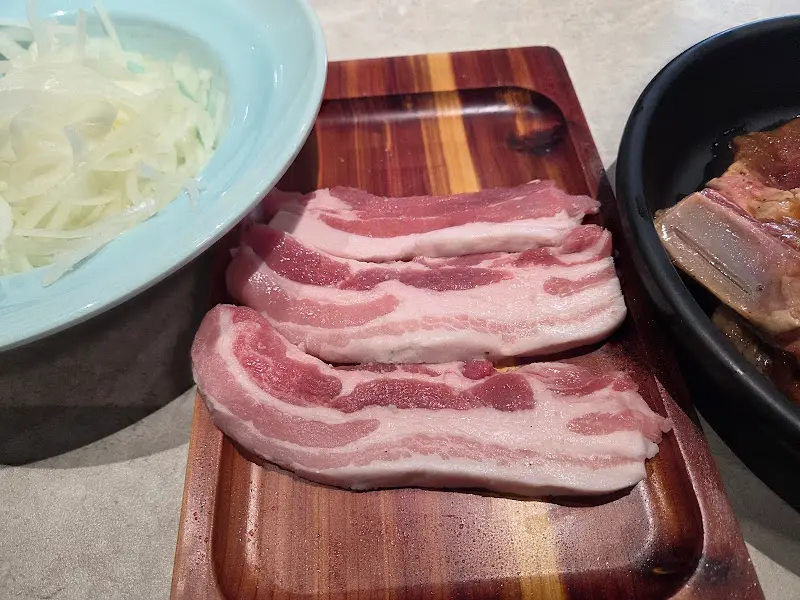 양념갈비와 삼겹살