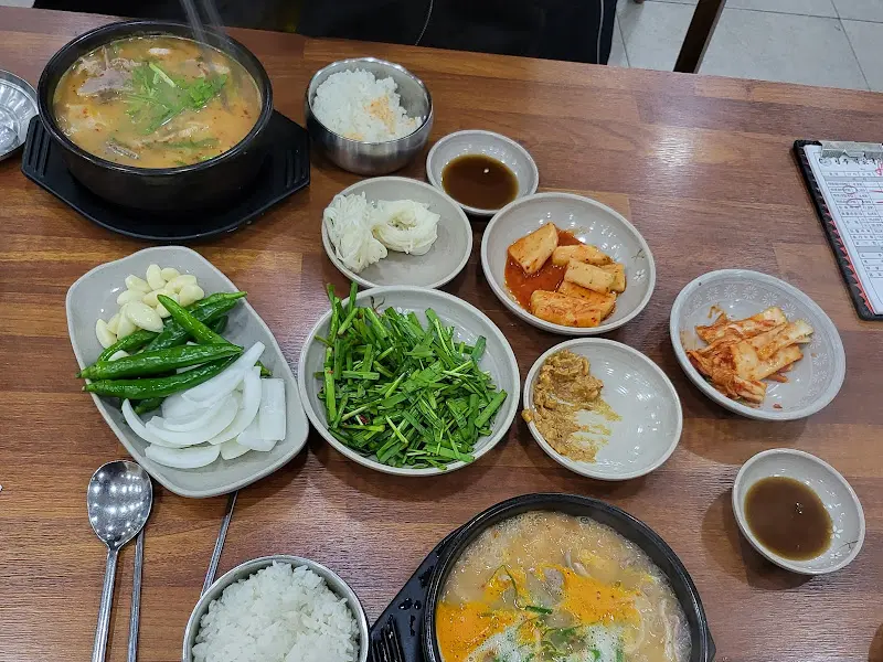 경주박가집 국밥