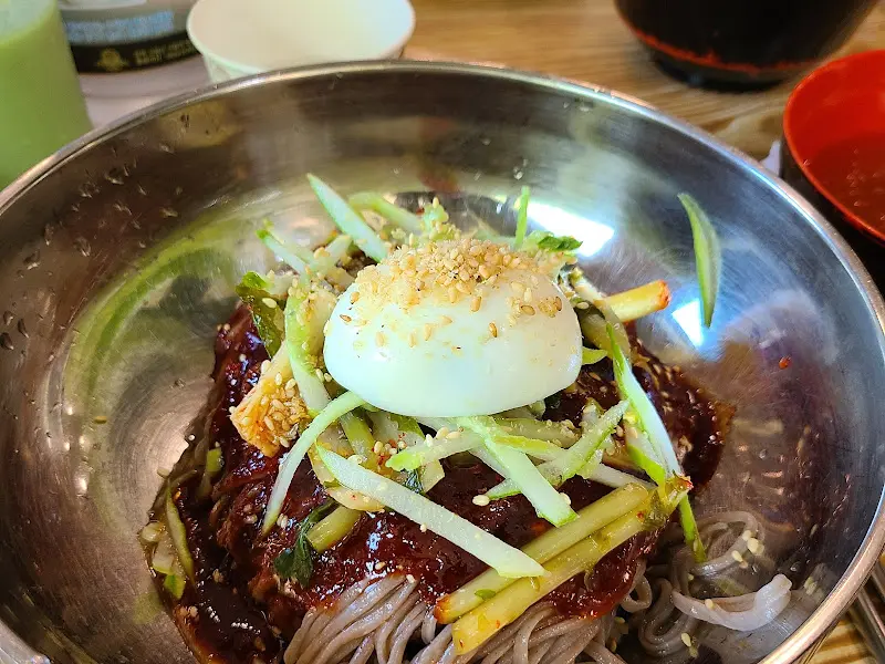 비빔 막국수