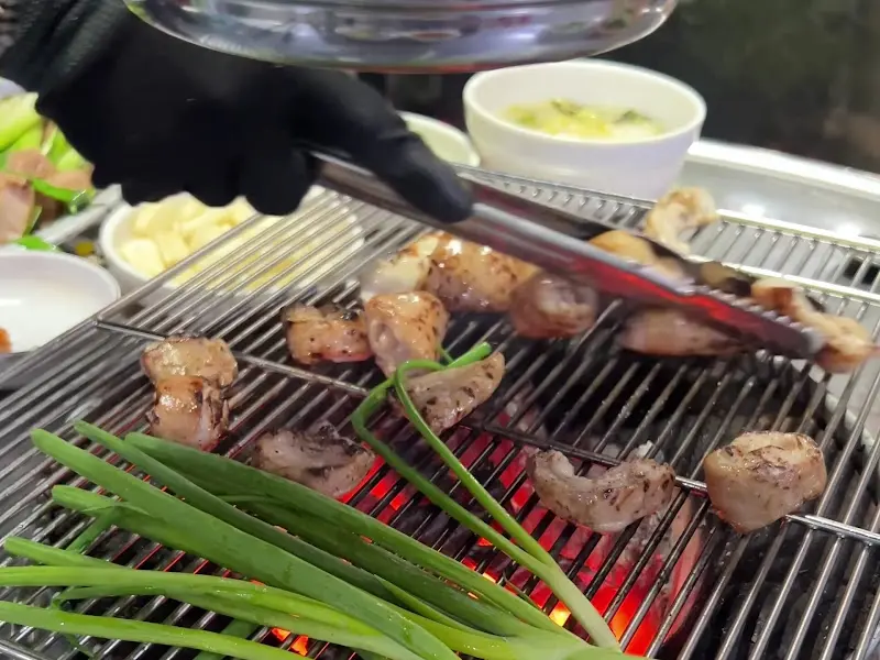 막창 굽는 모습