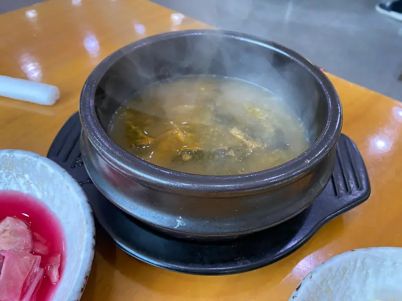 돌솥밥과 시래기된장국의 조화