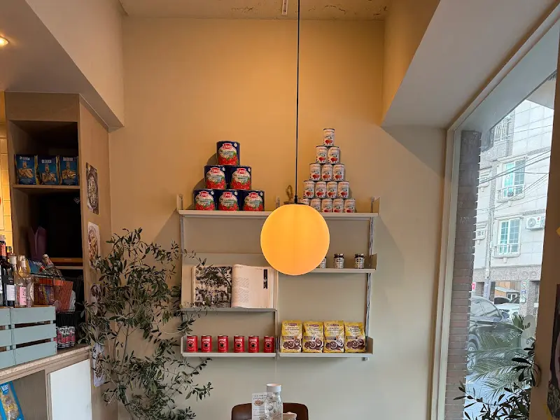 다양한 식재료와 소품들