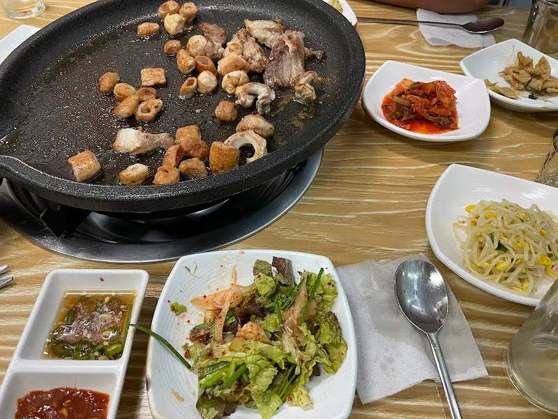 곱창과 밑반찬