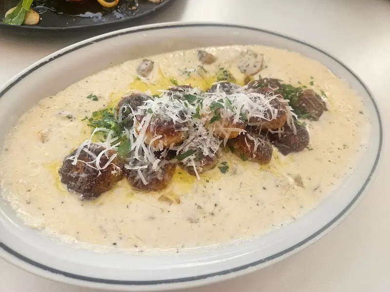 다른 각도에서 찍은 뇨끼