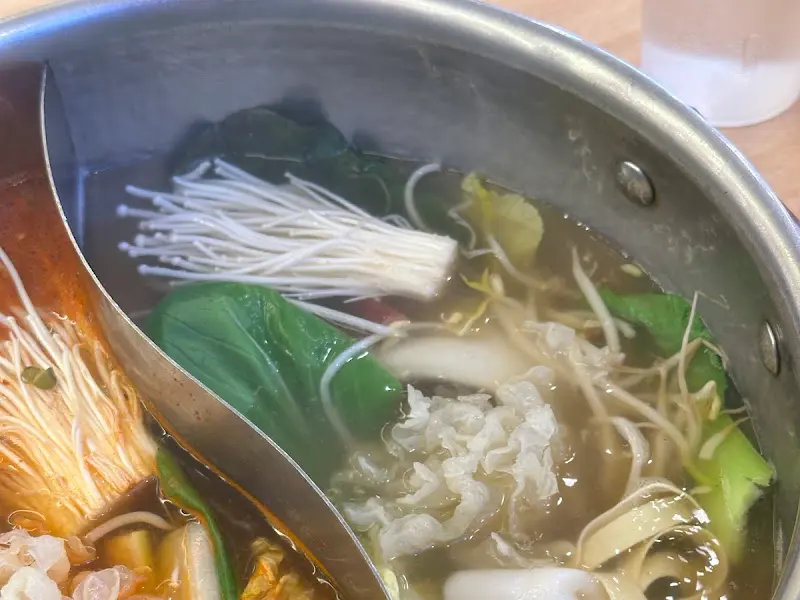 샤브샤브 재료 투하