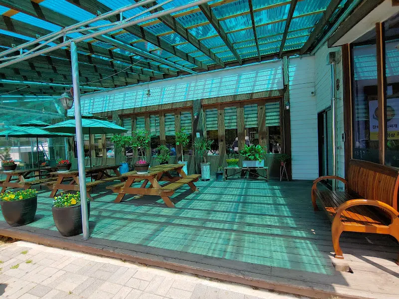 태조석갈비 야외 테이블