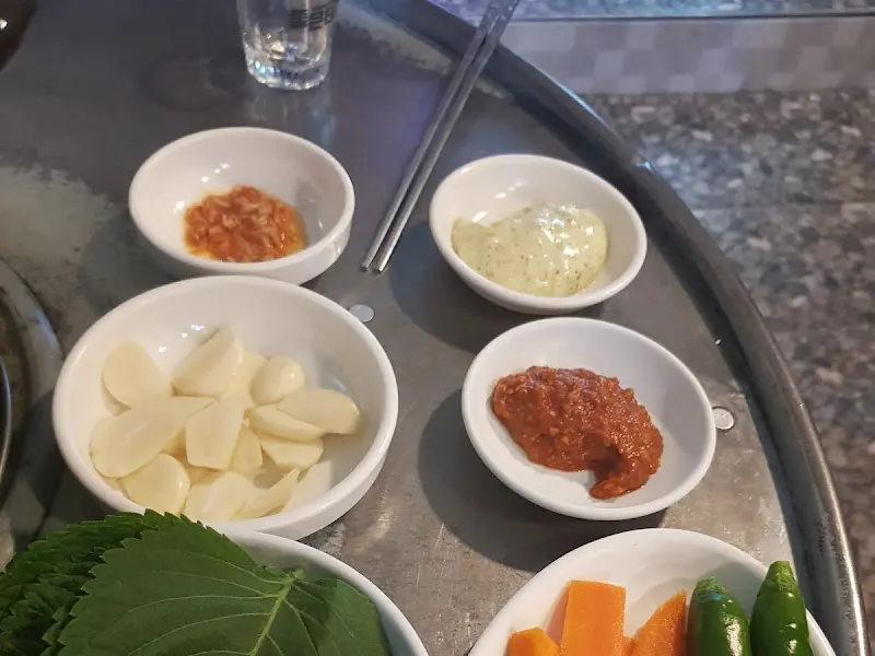 곁들여 먹는 소스들