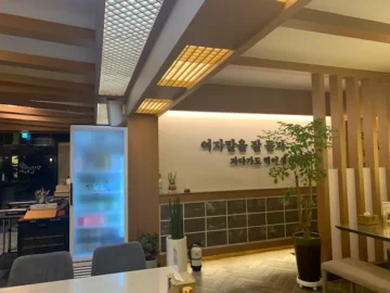 하귀 바다를 품은 간장게장의 깊은 맛, 애월에서 찾은 최고의 제주도 맛집